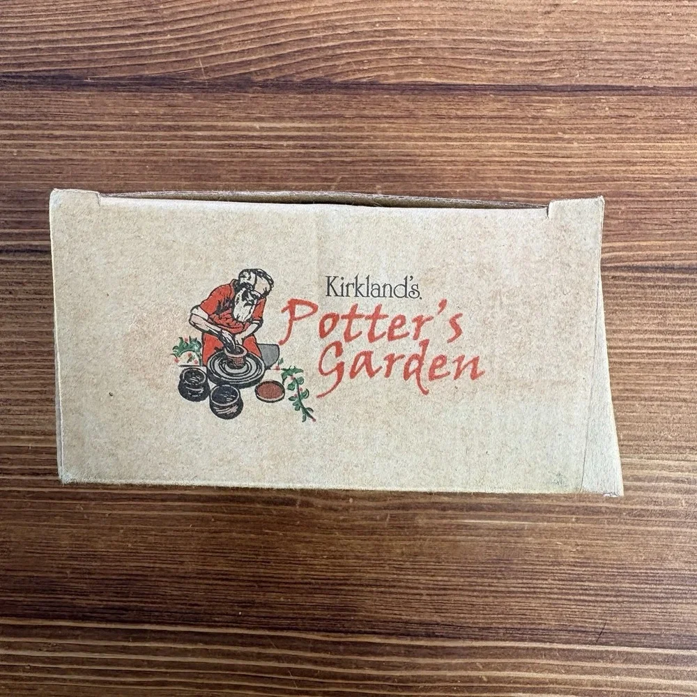 Kirkland's Potter's Garden Santa Salt & Pepper Shakers Set w/ Box‎ Christmas